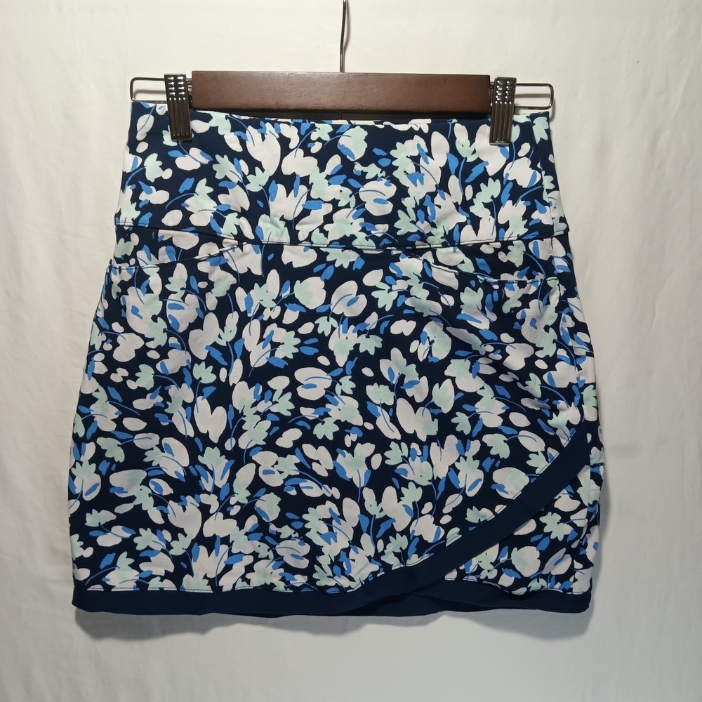 Lady Hagen Golf Skort  Xs.‎ Navy White And Blue Floral.